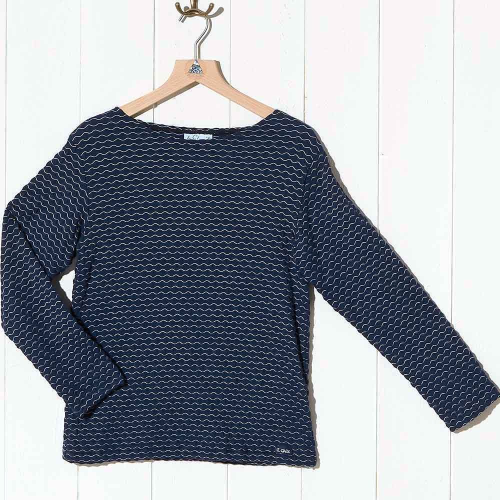 Evran, light sweater with embossed stitch Evran, light sweater with embossed stitch