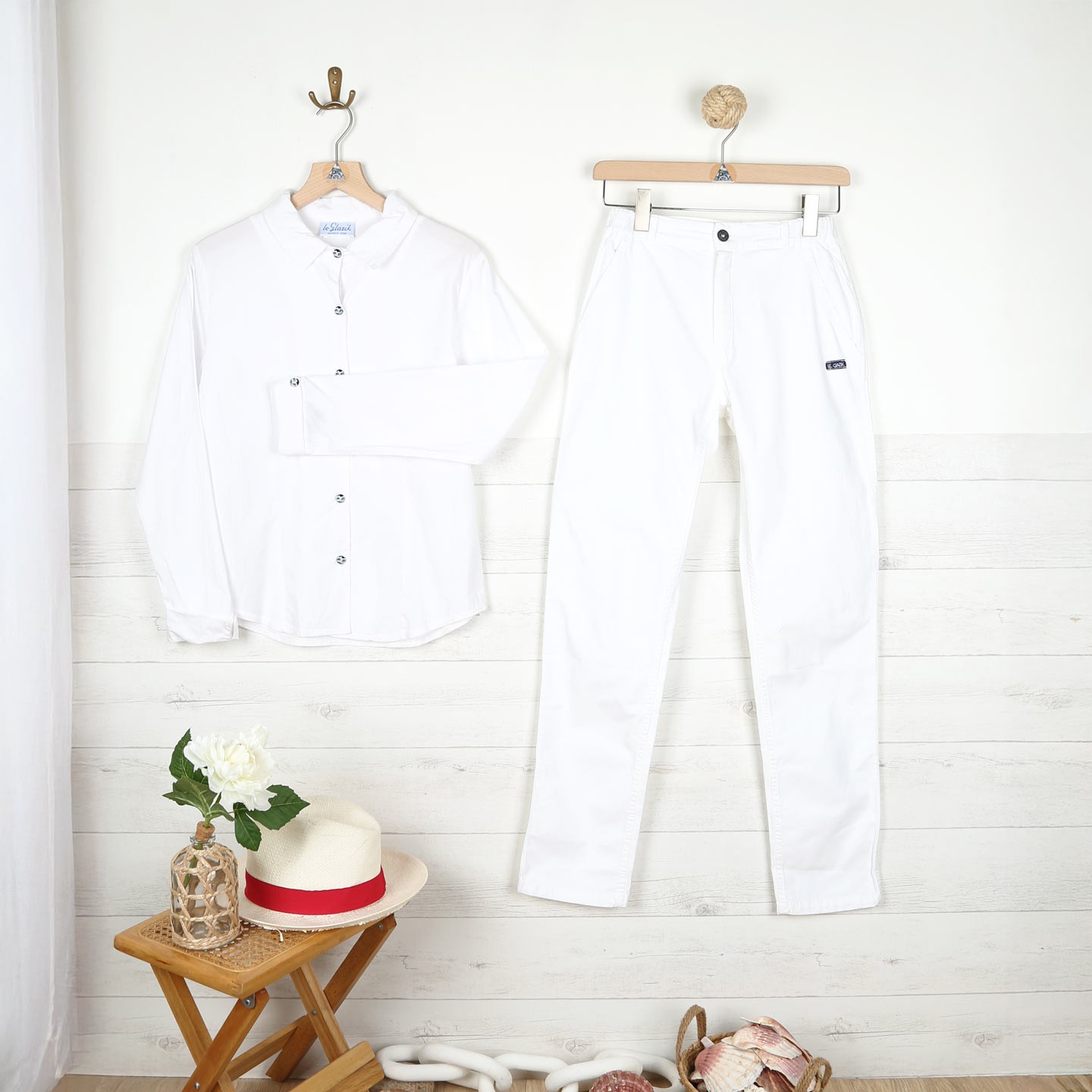 Pouille, Pantalon avec deux poches arrières Pouille, Pantalon avec deux poches arrières