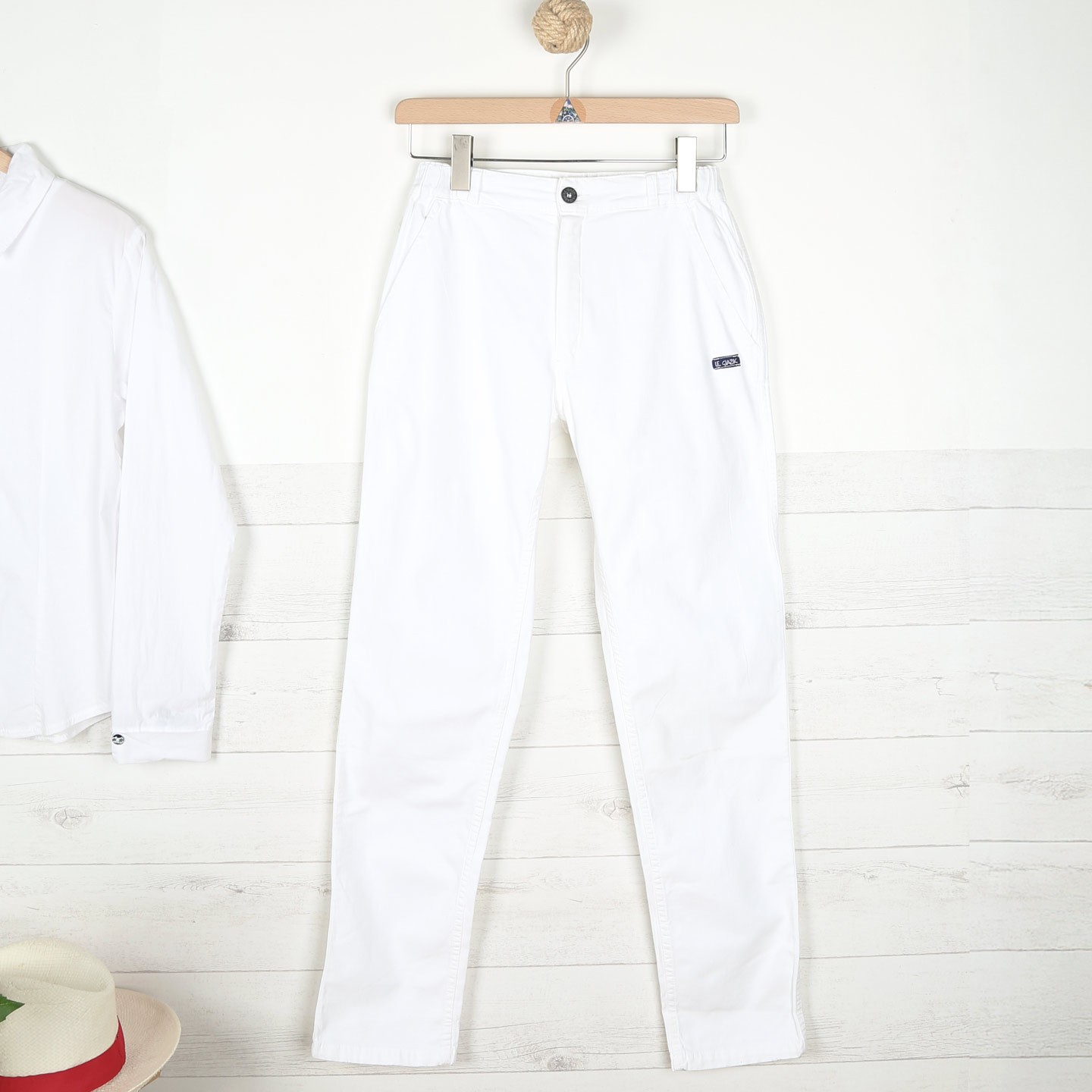 Pouille, Pantalon avec deux poches arrières Pouille, Pantalon avec deux poches arrières