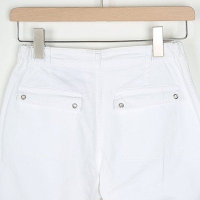 Pouille, Pantalon avec deux poches arrières