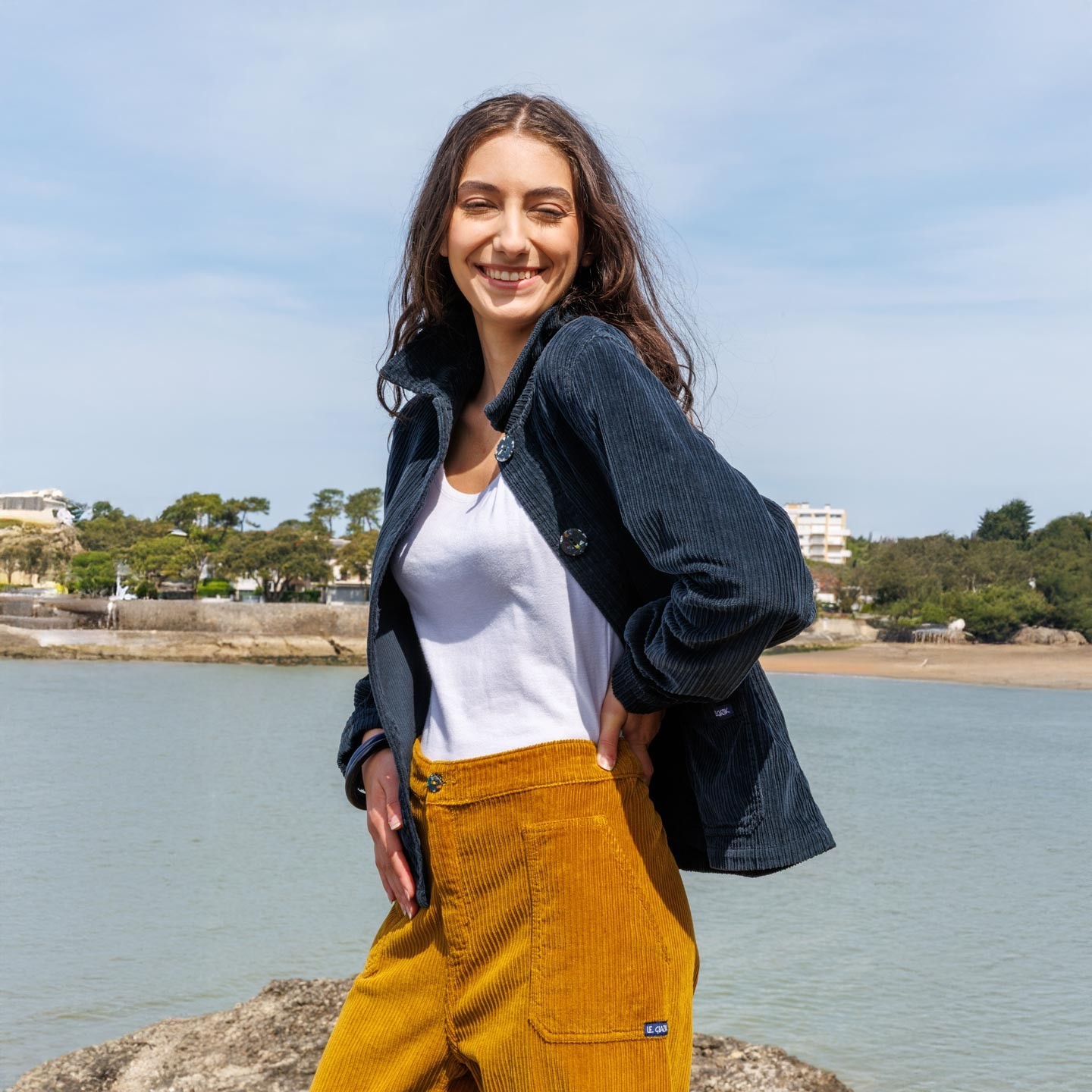 Formia, Veste en velours larges côtes stretch prusse