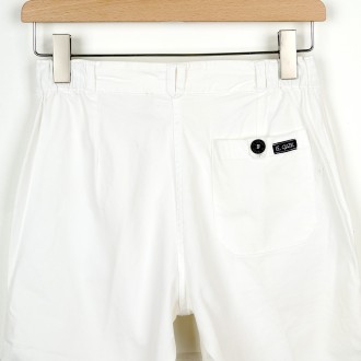 Parangon, Capri pants with one back pocket