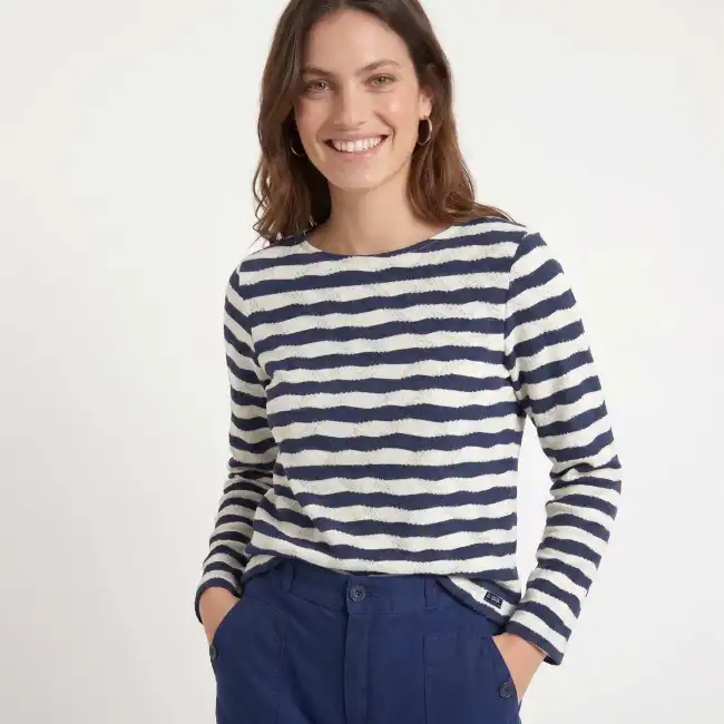 Martinique, striped undershirt