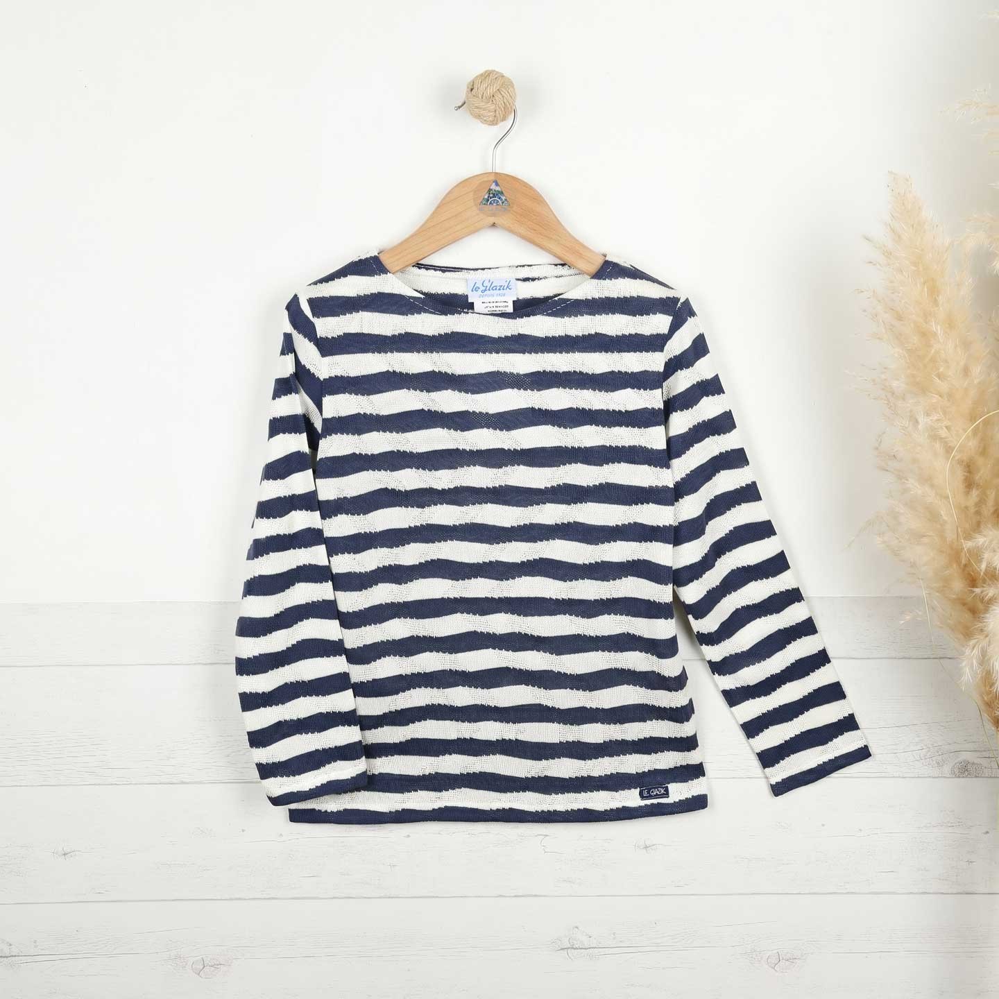 Martinique, striped undershirt