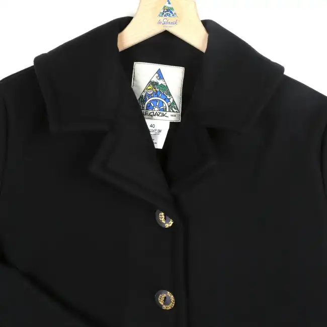 Barletta, Manteau Court Large Col