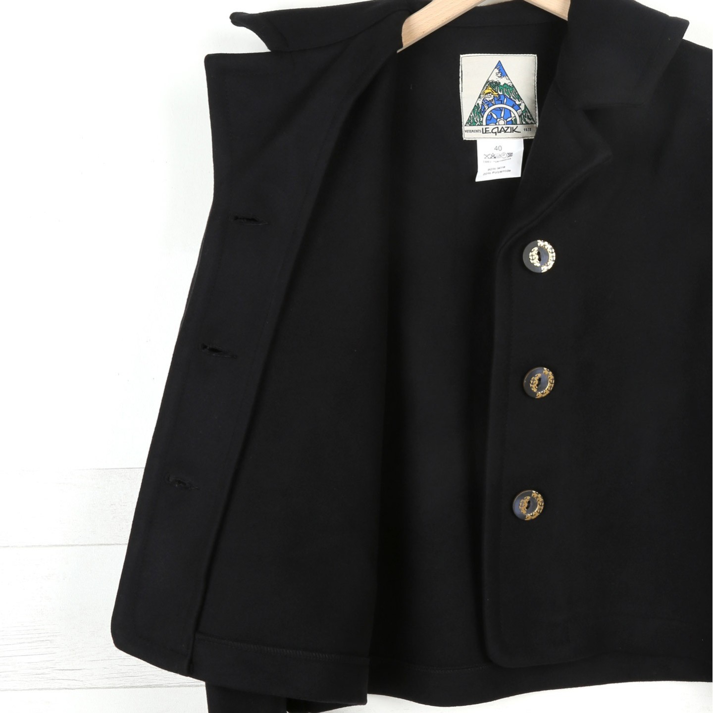 Barletta, Manteau Court Large Col