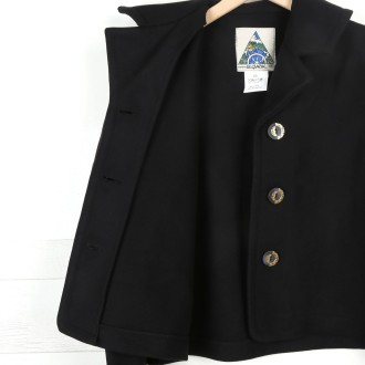 Barletta, Manteau Court Large Col