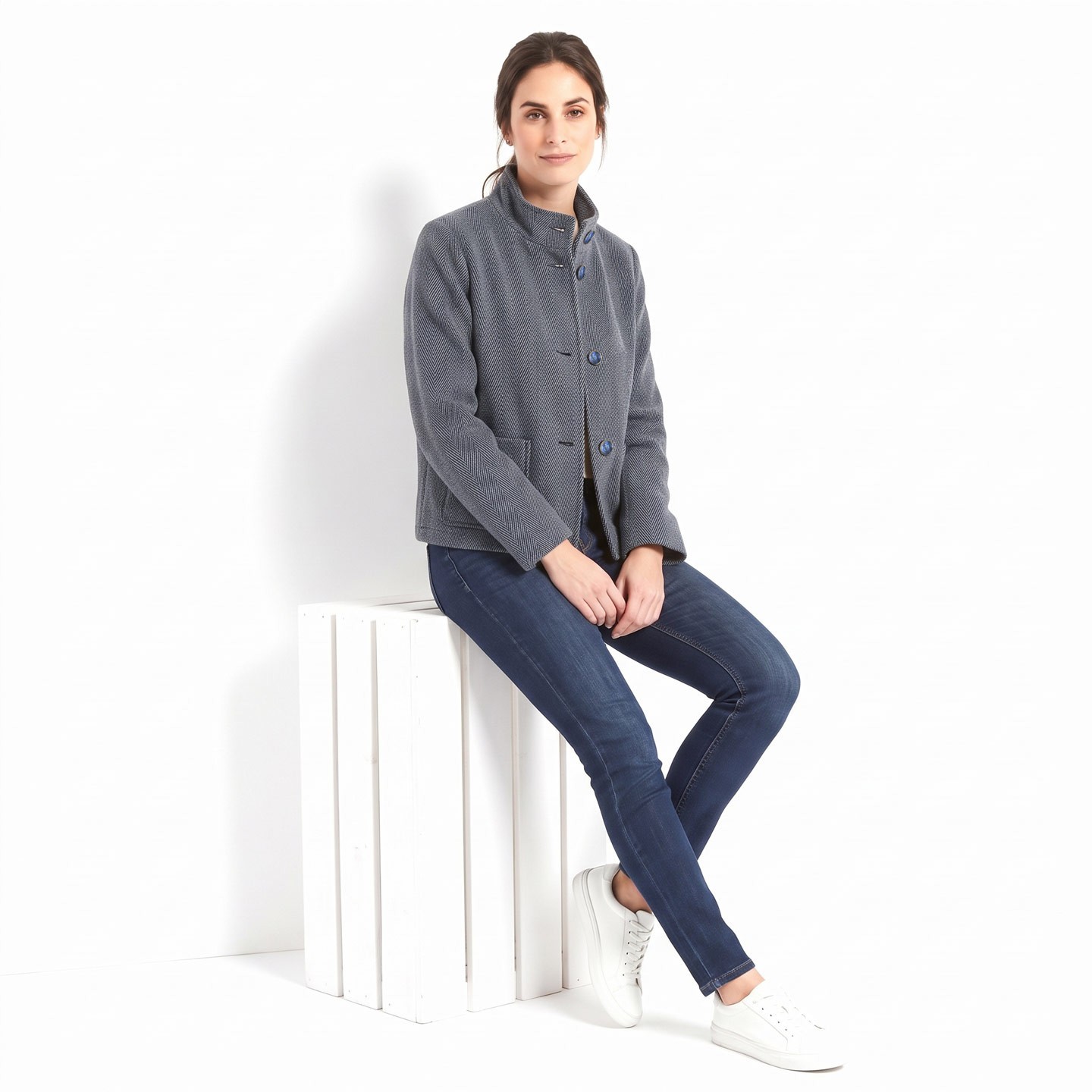 Nina, Veste Courte en Drap Chevrons ciel